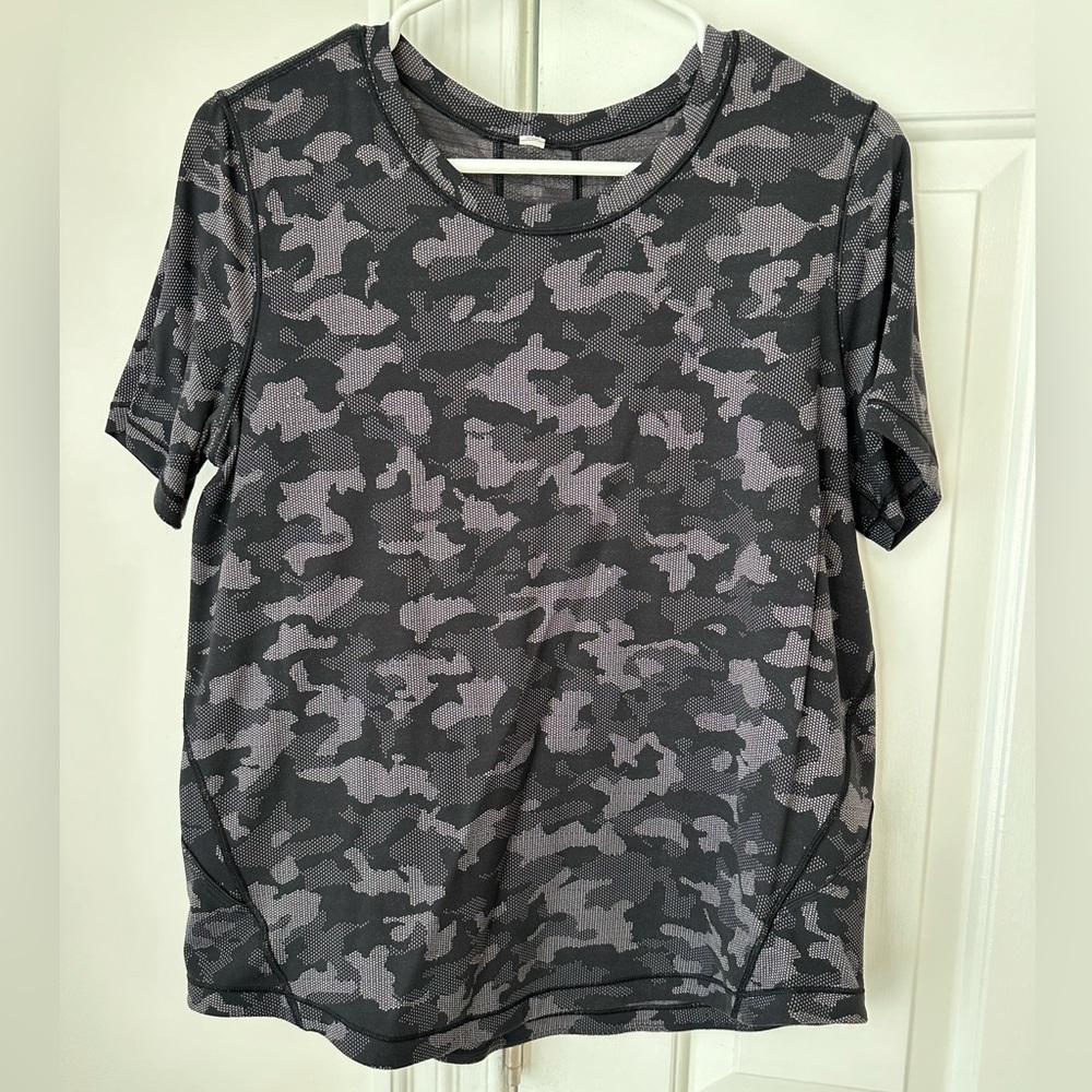 Lululemon relaxed-fit top